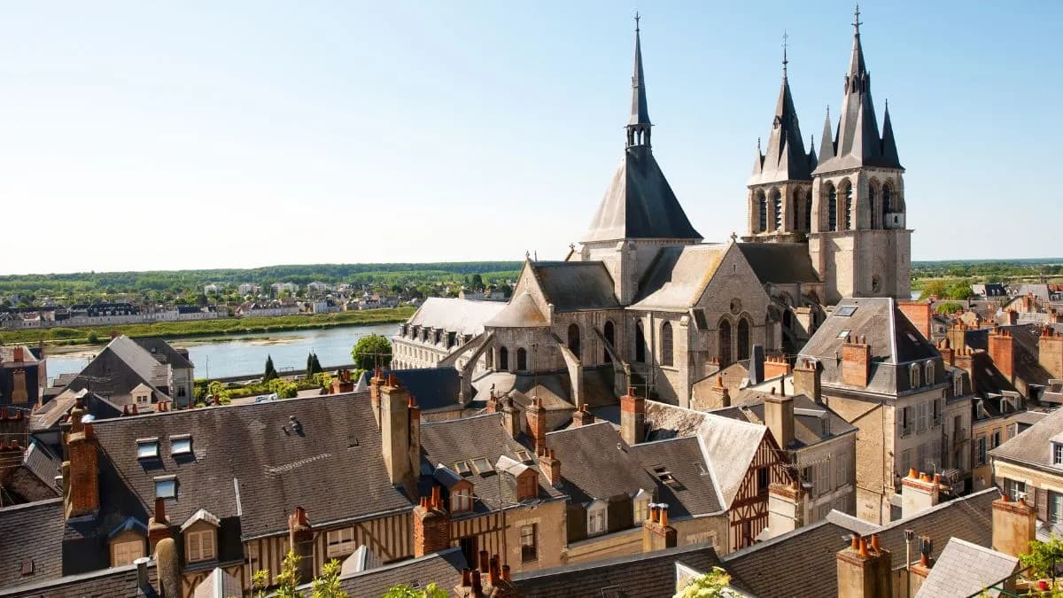 Día 8 - LOURDES - BLOIS - ORLÉANS