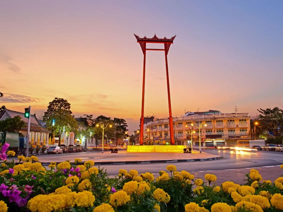 Día 10 (Ma.) Siem Reap - Bangkok (d/-/-)