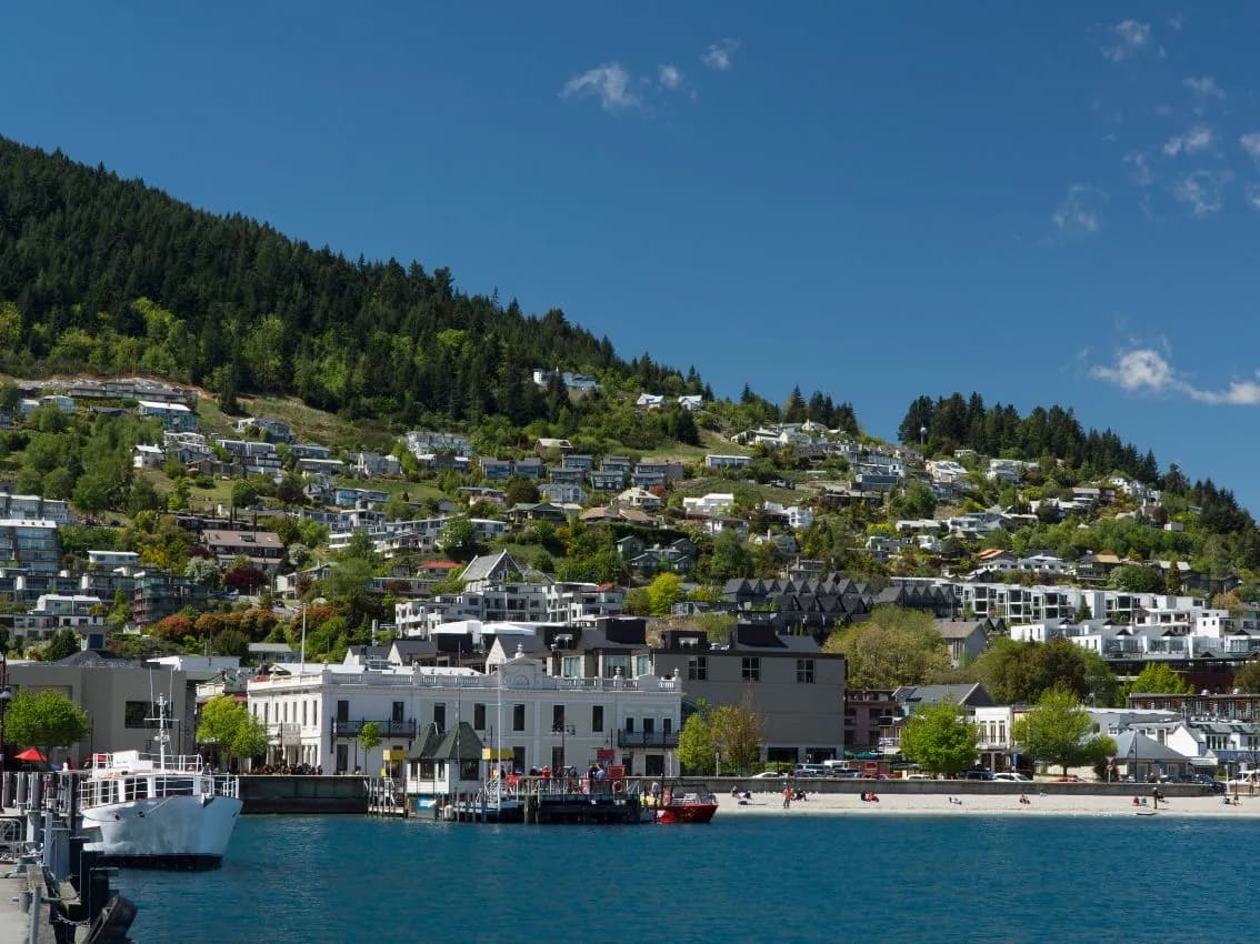  QUEENSTOWN – DÍA LIBRE