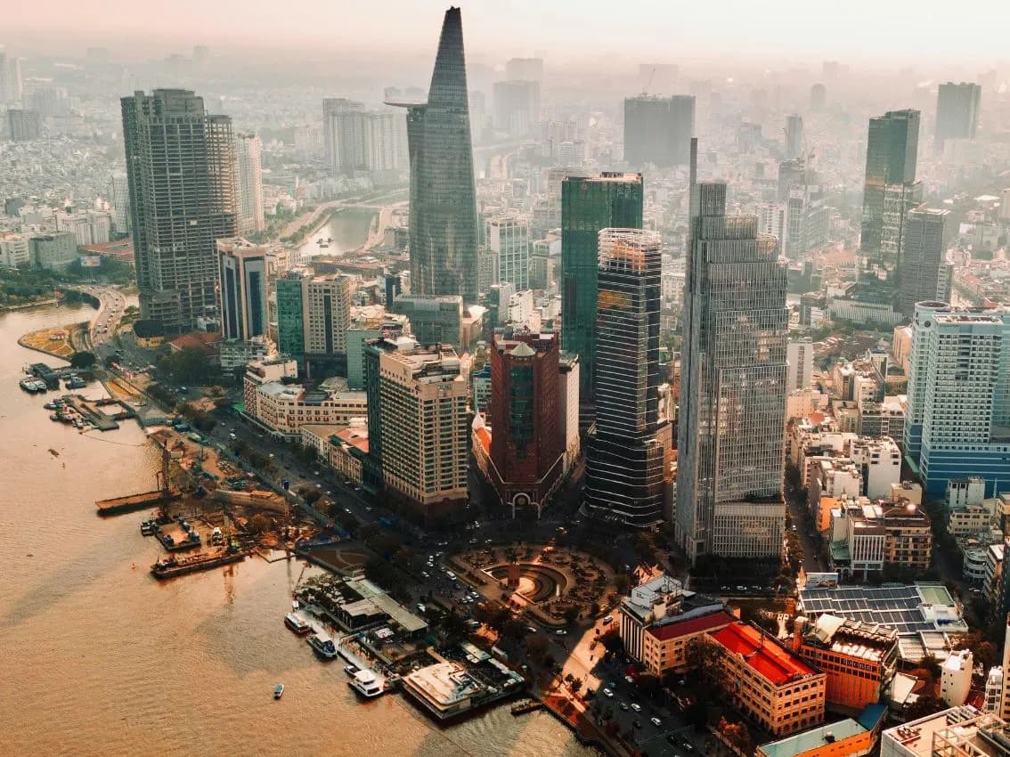 DIA 8: HOI AN – DA NANG – HO CHI MINH (D/-/-)