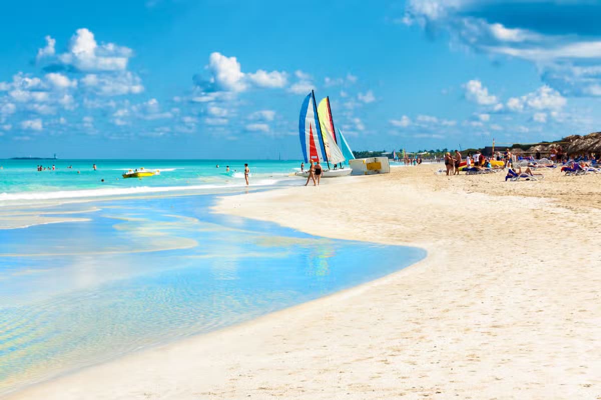 VARADERO – HABANA – COLOMBIA