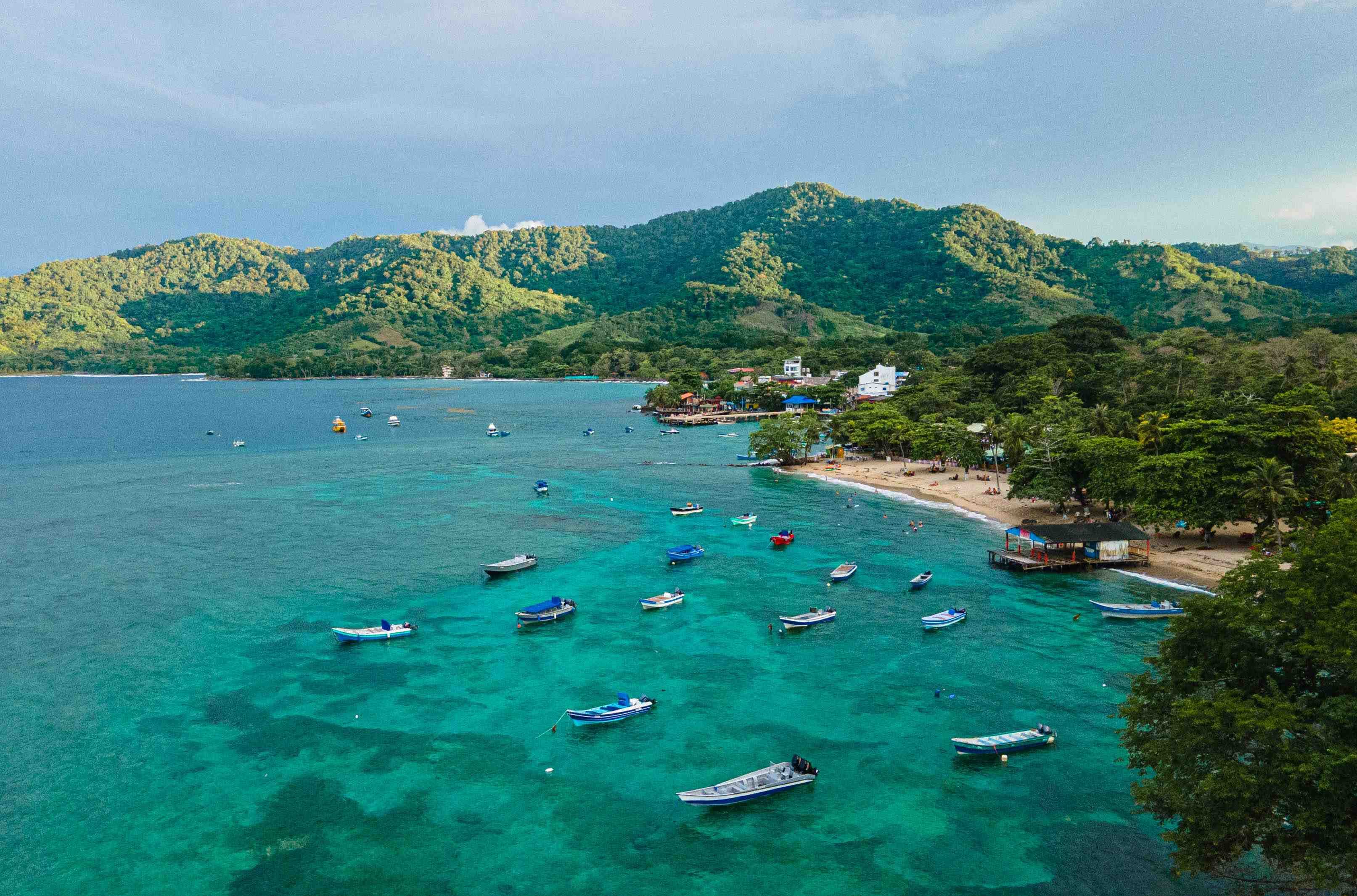 CAPURGANÁ EXCURSIÓN A SAPZURRO Y LA MIEL